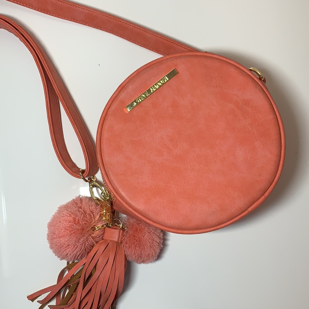 Steve Madden pink round shoulder purse